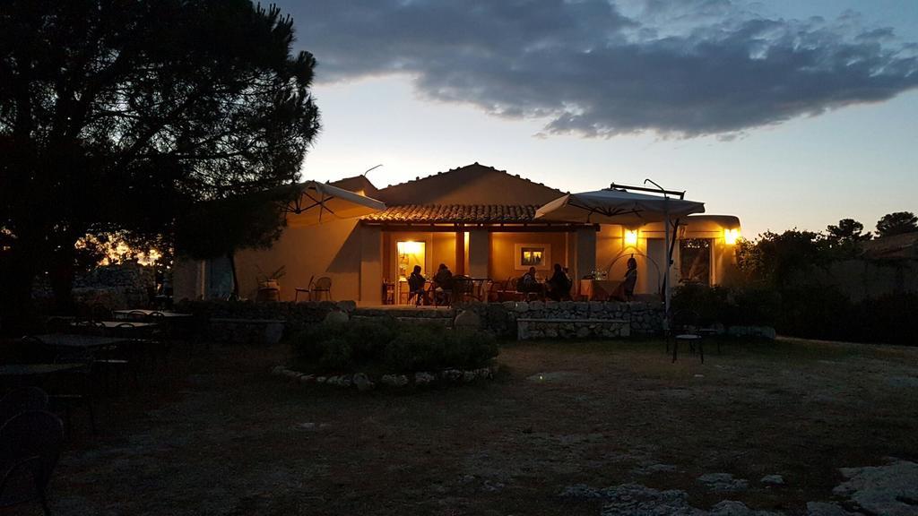 Avola Antica Villa Екстериор снимка